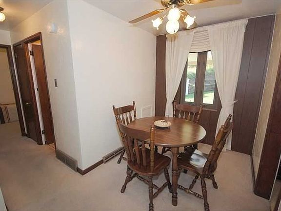 4th image of 3275 Beechdale St