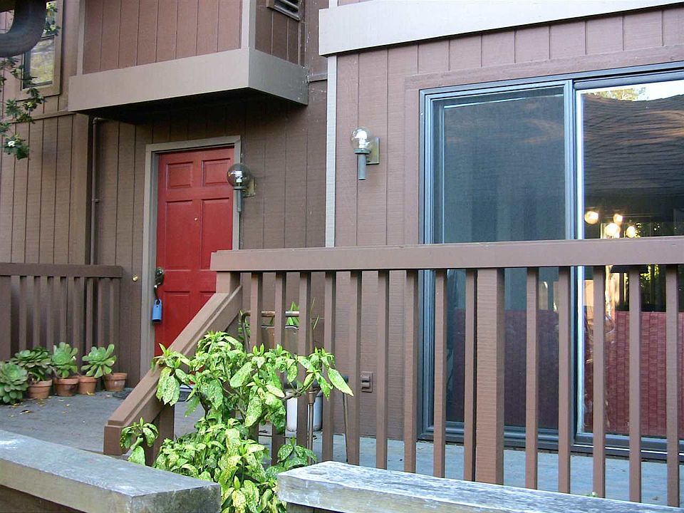 1st image of 2201 Oak Creek Pl