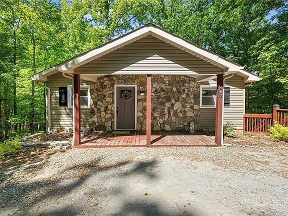 2nd image of 467 E Horse Shoe Ridge Road