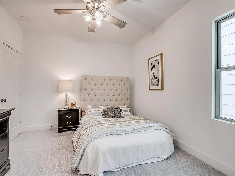 4403 Greeley St — Photo 23