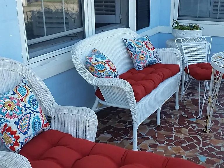 512 Phoenix Ave #1 — Photo 3
