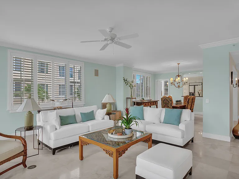 9031 Somerset Bay Ln #202 — Photo 4