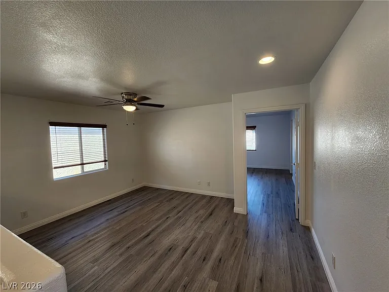 9106 Sheffield Garden Ave — Photo 3