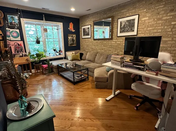 3210 W Berwyn Ave APT 1E, Chicago, IL 60625