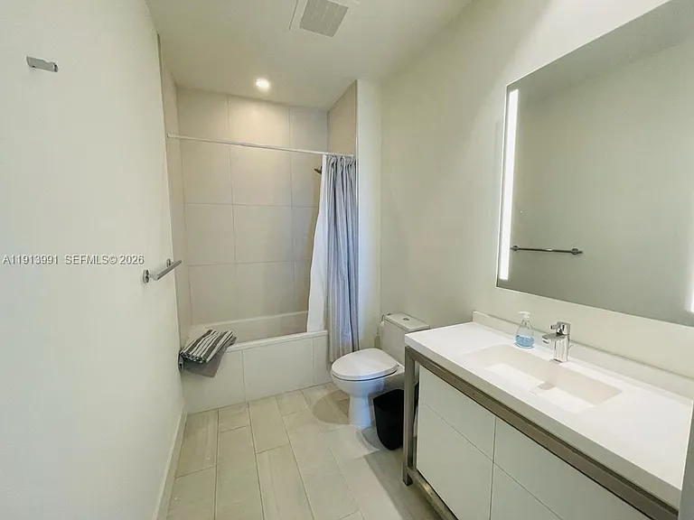 2000 Metropica Way #605 — Photo 22