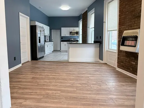 12 Tyler St APT 1, Troy, NY 12180