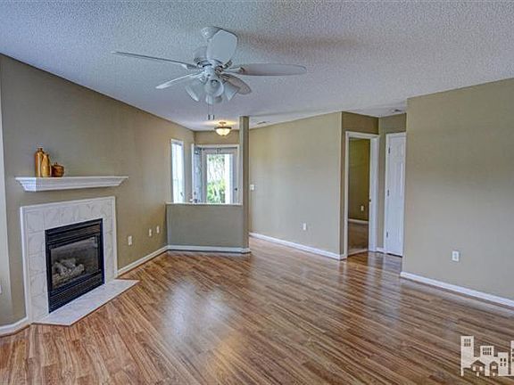 5th image of 4168 Breezewood Dr APT 104