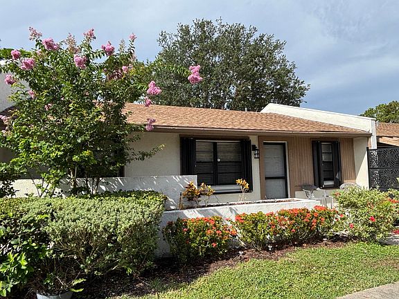 2nd image of 6132 Fairfield Cir #7