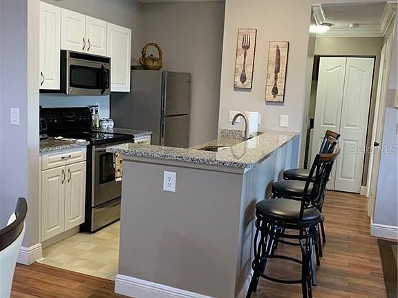 3rd image of 10114 Winsford Oak Blvd APT 524
