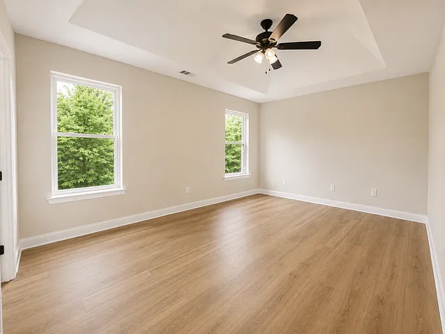 321 Spring Creek Dr — Photo 5