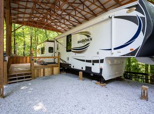 98 31st St, Ellijay, GA 30540