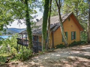 252 Scrolling Rd, Reeds Spring, MO 65737