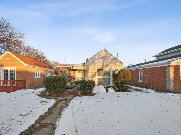 5735 N Ottawa Ave, Chicago, IL 60631