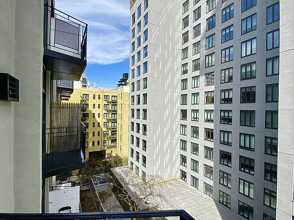 3rd image of 85 E 10th St APT 5Q