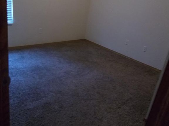 4th image of 505 W Benton Ave