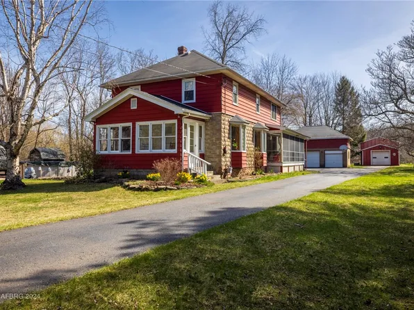 6604 Lakeside Rd, Ontario, NY 14519