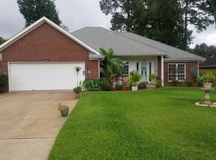 121 Lakewood Dr, Longview, TX 75604