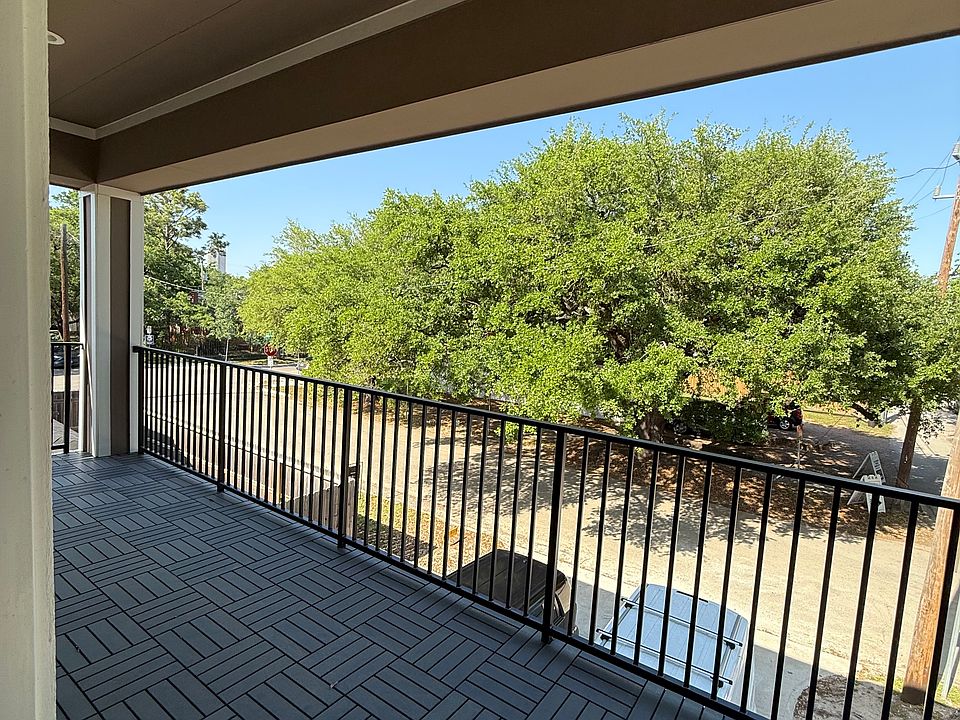 Balcony- covered patio