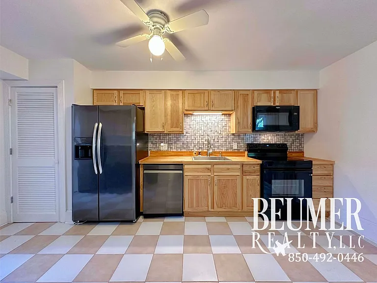 4833 Huron Dr — Photo 5