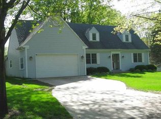 110 Norfolk Rd, Waterloo, IA 50701