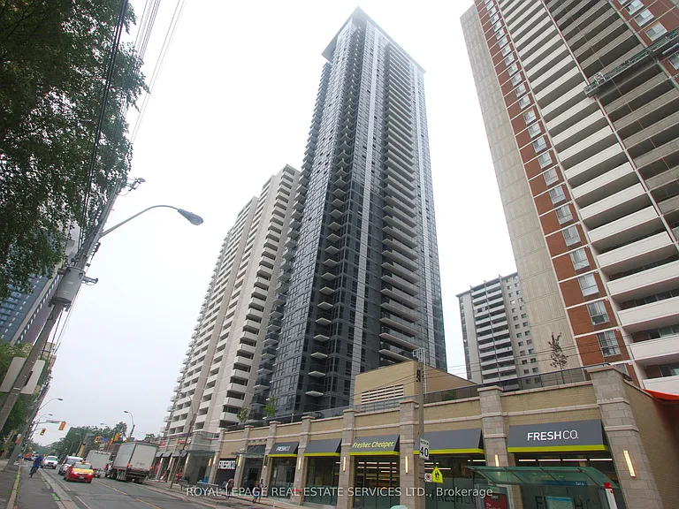 561 Sherbourne St #702 — Photo 1