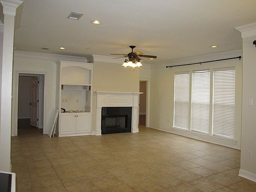 2nd image of 38410 Oakleigh Ln
