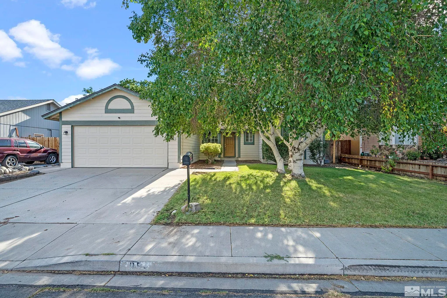 954 Locomotive Way photo 1