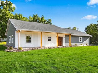 211 6th Ave, Clear Lake, WI 54005