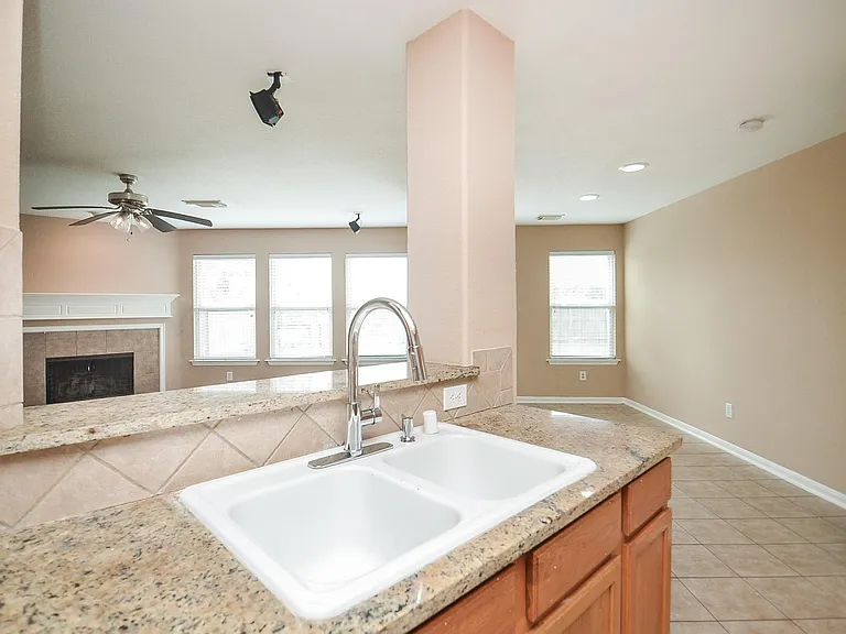 7134 E Winston Ranch Pkwy — Photo 18