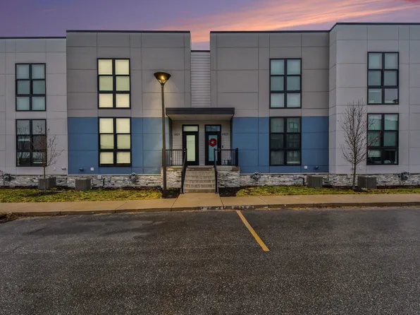 6029 Port View Dr SE, Grand Rapids, MI 49512