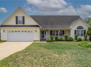 5516 Rising Ridge Dr, Hope Mills, NC 28348