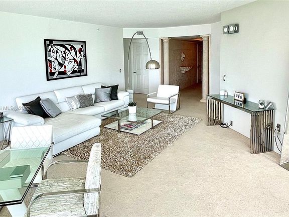 5th image of 3370 NE 190th St APT 508