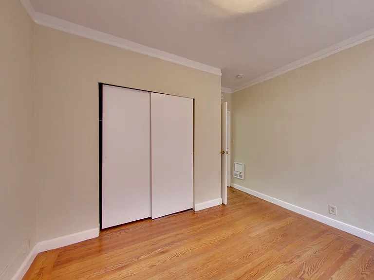 1722-1728-1730 Sacramento St — Photo 14