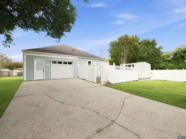 3041 Myrtle Grove Dr, Baton Rouge, LA 70810