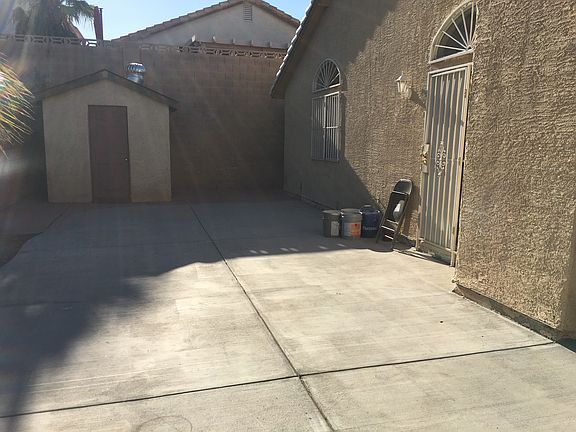 3rd image of 6502 Grand Oaks Dr