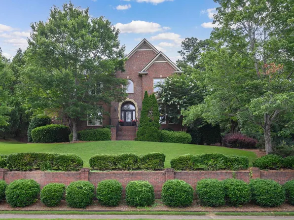 5607 Lake Trace Dr, Hoover, AL 35244