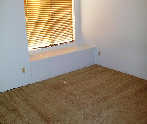 4th image of 6317 N Willowbrook Dr