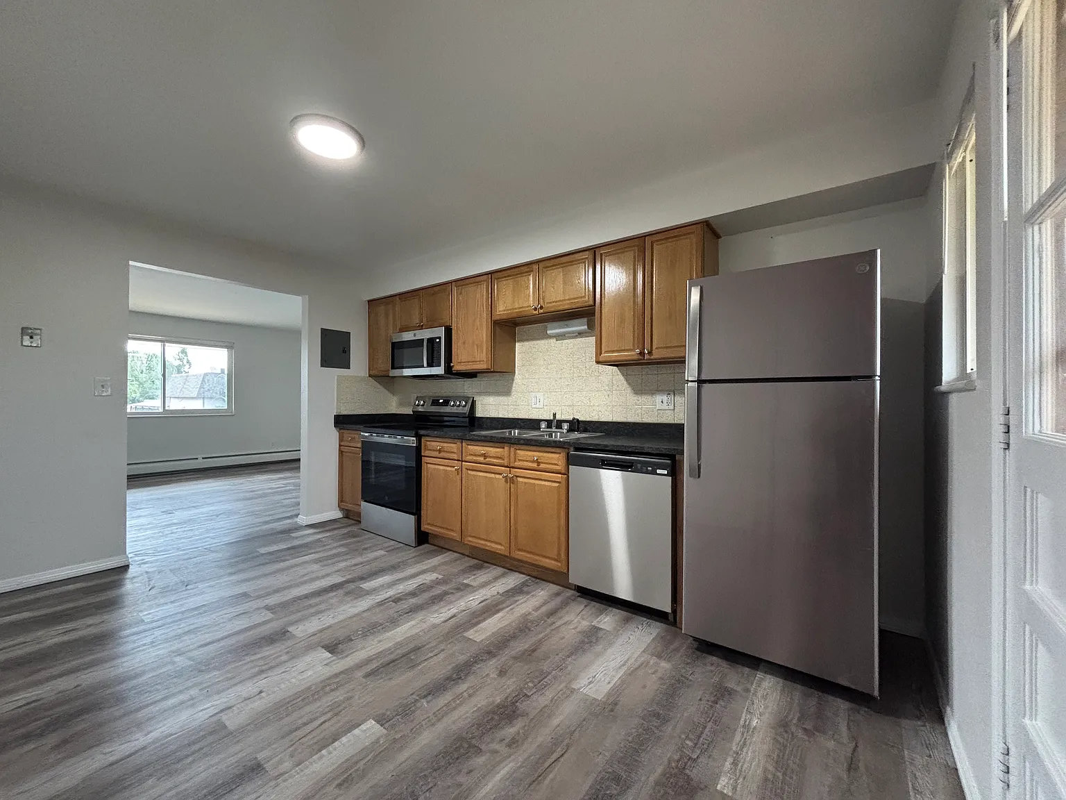 18232 W 3rd Pl — Photo 3
