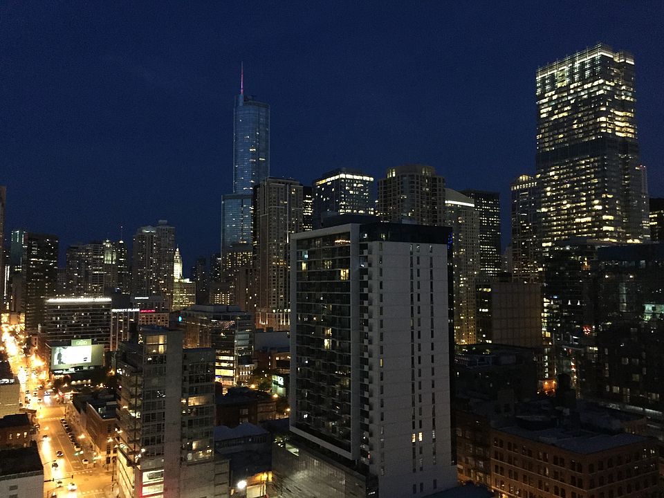 1st image of 330 W Grand Ave #3107