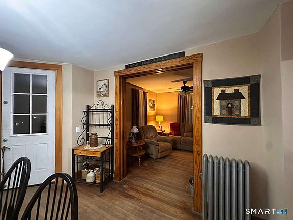 3rd image of 107 Phillips Street