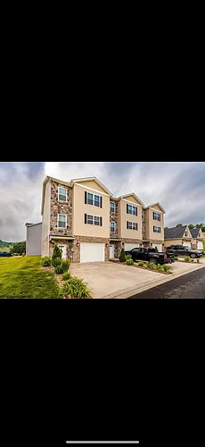 201 Red Oak Ln Photo 1