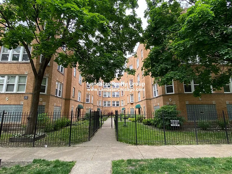 5030 N Springfield Ave #3W — Photo 1