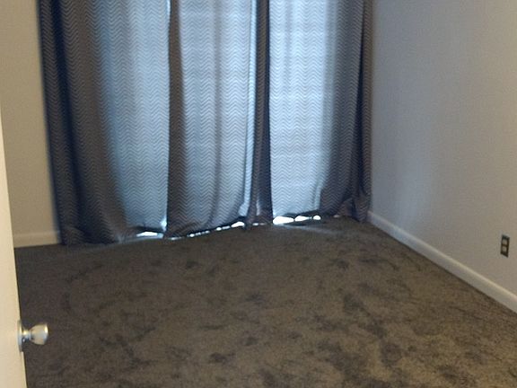 5th image of 1615 Cottonwood Dr APT 19