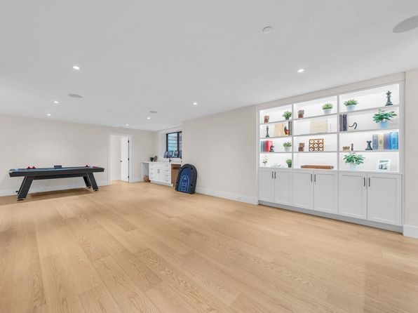 6 bedroom rental in West Vancouver — photo 35