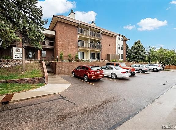 3rd image of 13950 E Oxford Pl APT B212