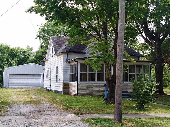 2nd image of 413 E Olive St
