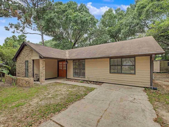 5530 Holley St, Milton, FL 32583