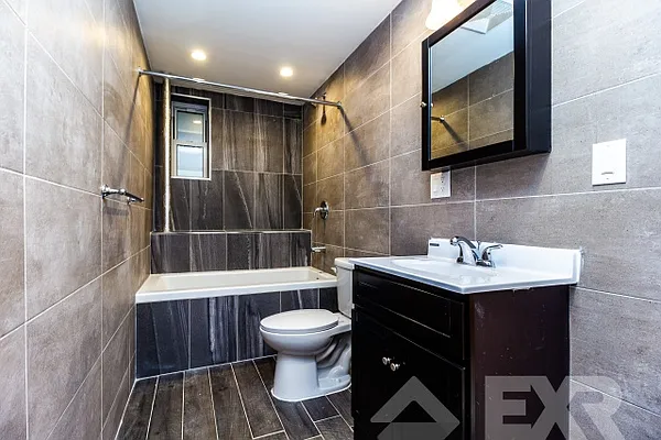 Rented by EXR | media 6