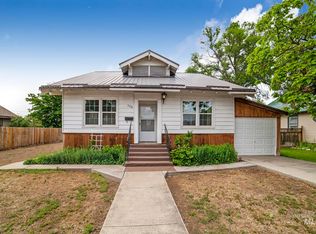 529 Idaho St, Gooding, ID 83330