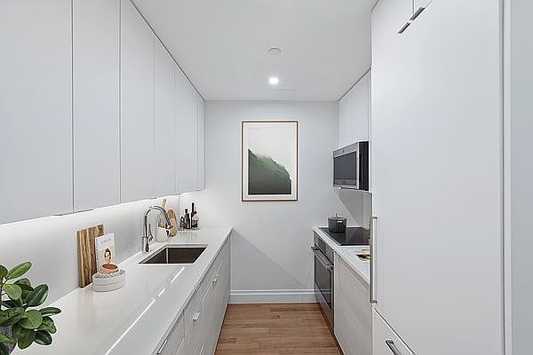 1st image of 1104 Lexington Ave #5A2